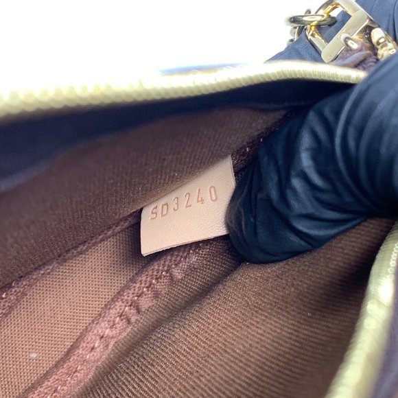 (SOLD) Louis Vuitton Multi Pochette - Picture 9 of 16